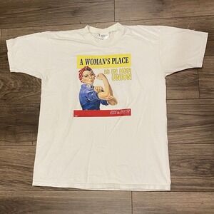 Rosie The Riveter Women's Union T-Shirt Large Cream White USA Rights